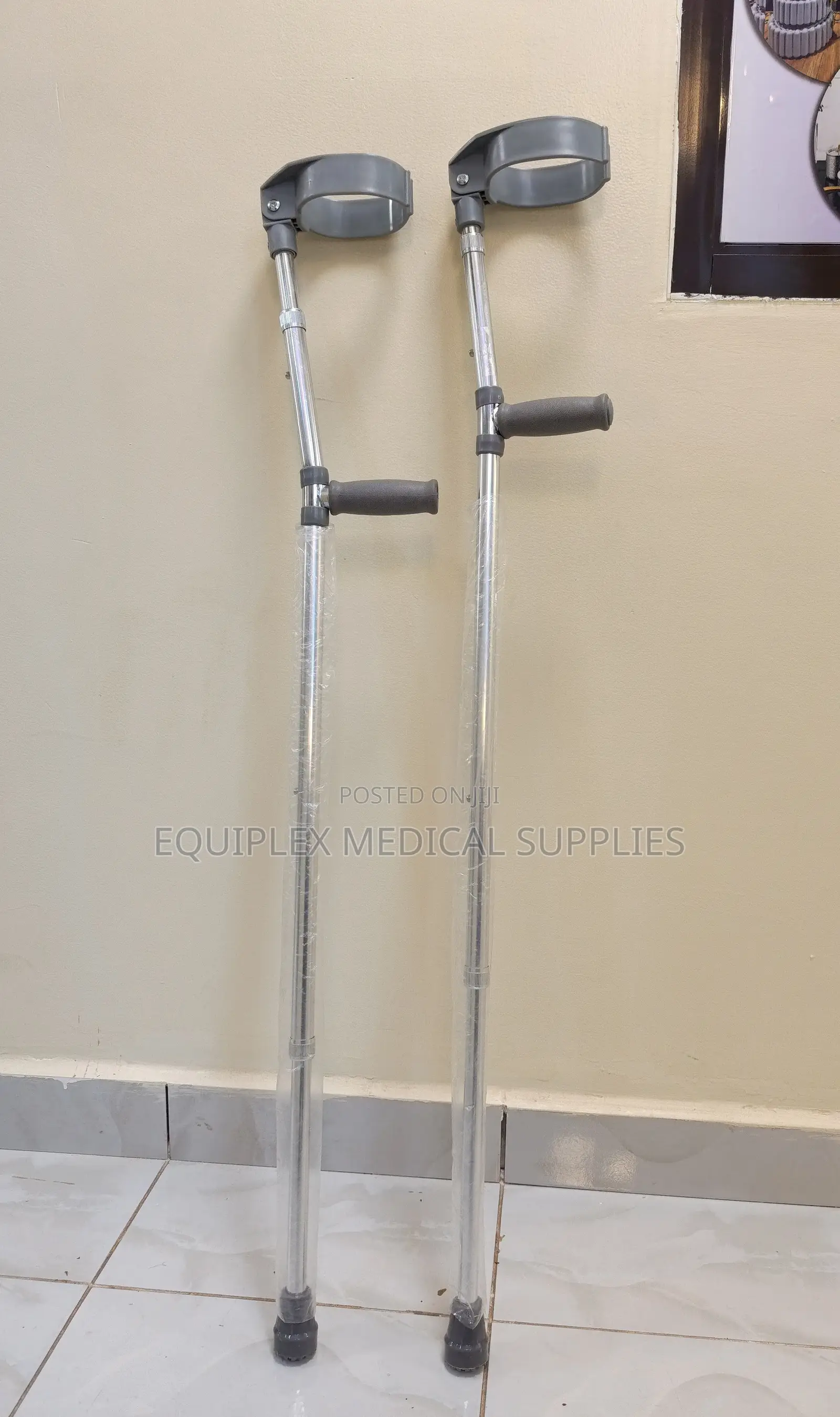 Heavy Duty Open Cuff Crutches (Height Adjustable)