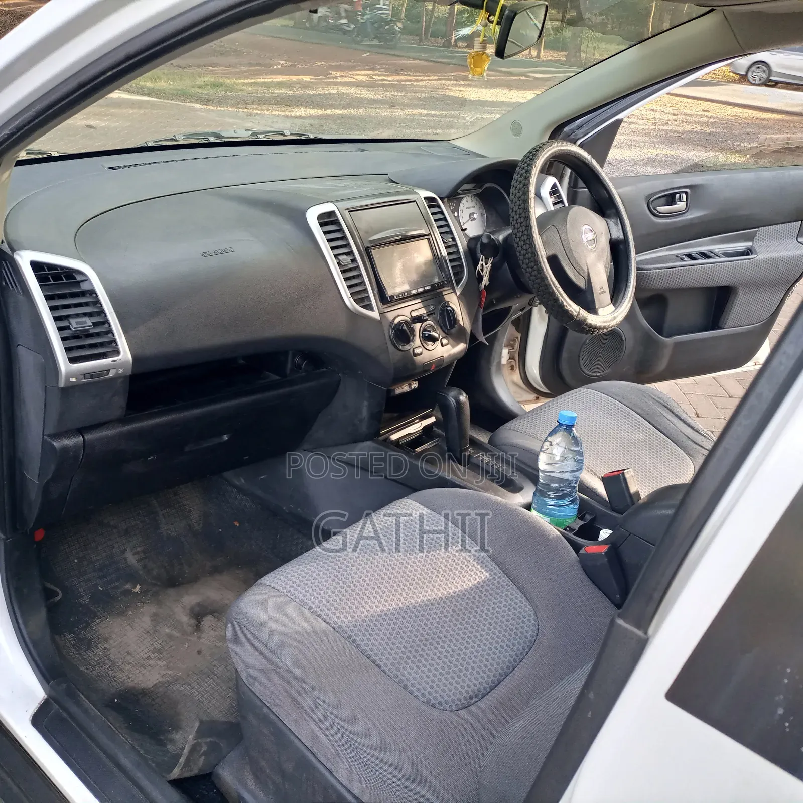 Nissan Wingroad 2012 White