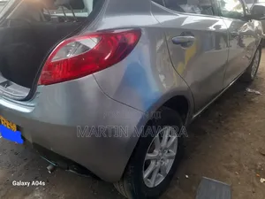 Mazda Demio 2012 Silver