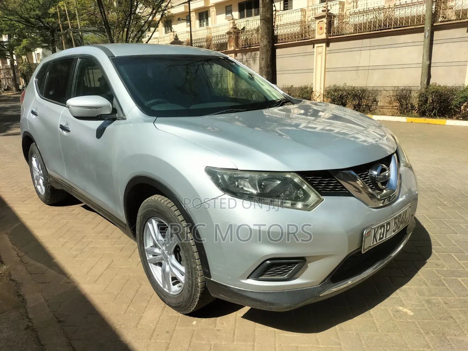 Nissan X-Trail 2015 Silver