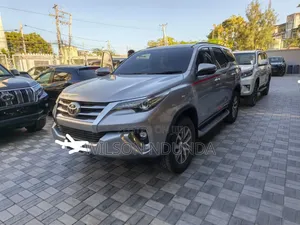 Toyota Fortuner 2019 Gray