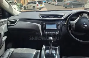 Nissan X-Trail 2016 Brown