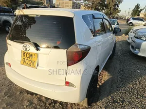 Toyota Ractis 2010 White