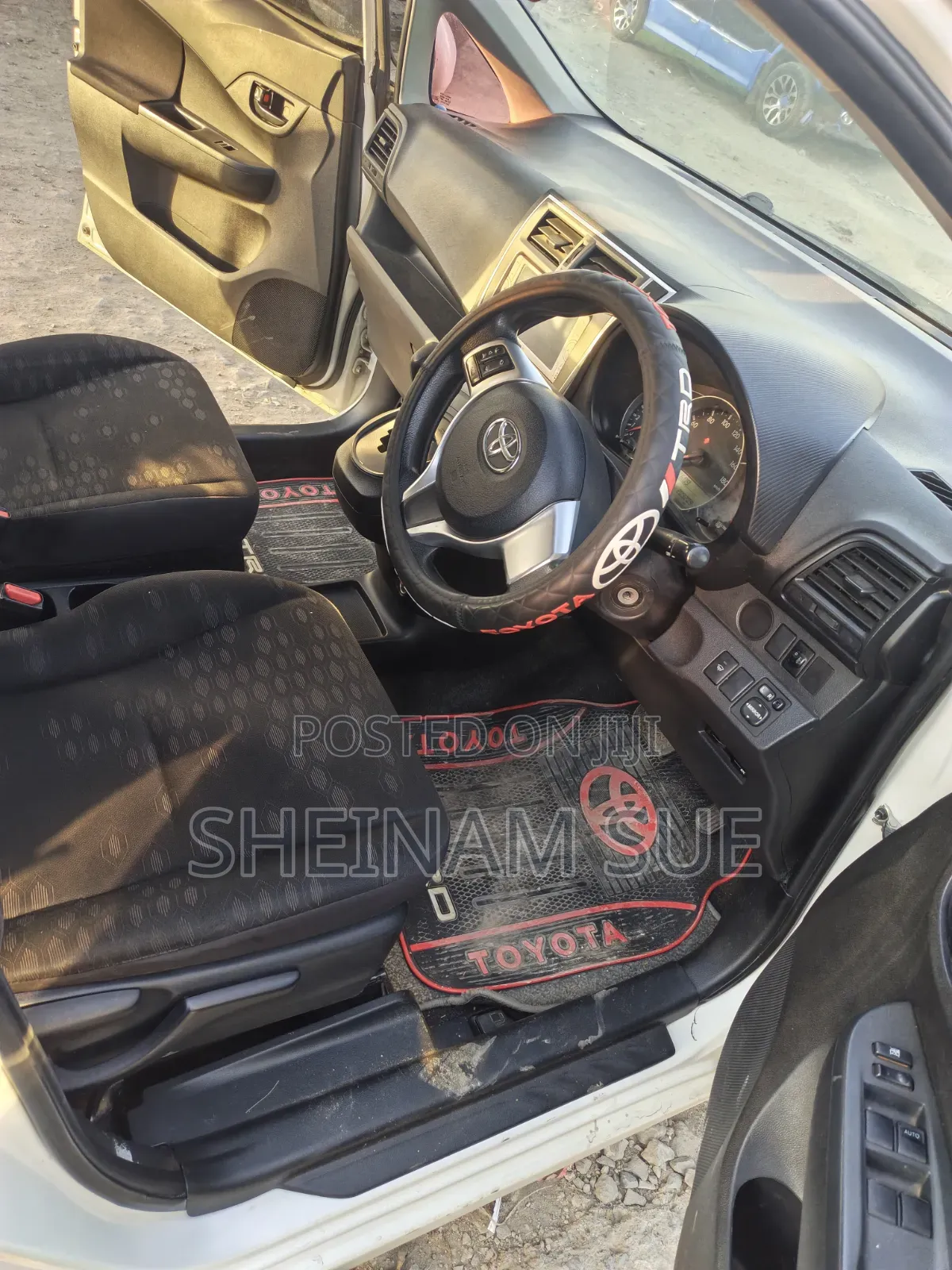 Toyota Ractis 2010 White