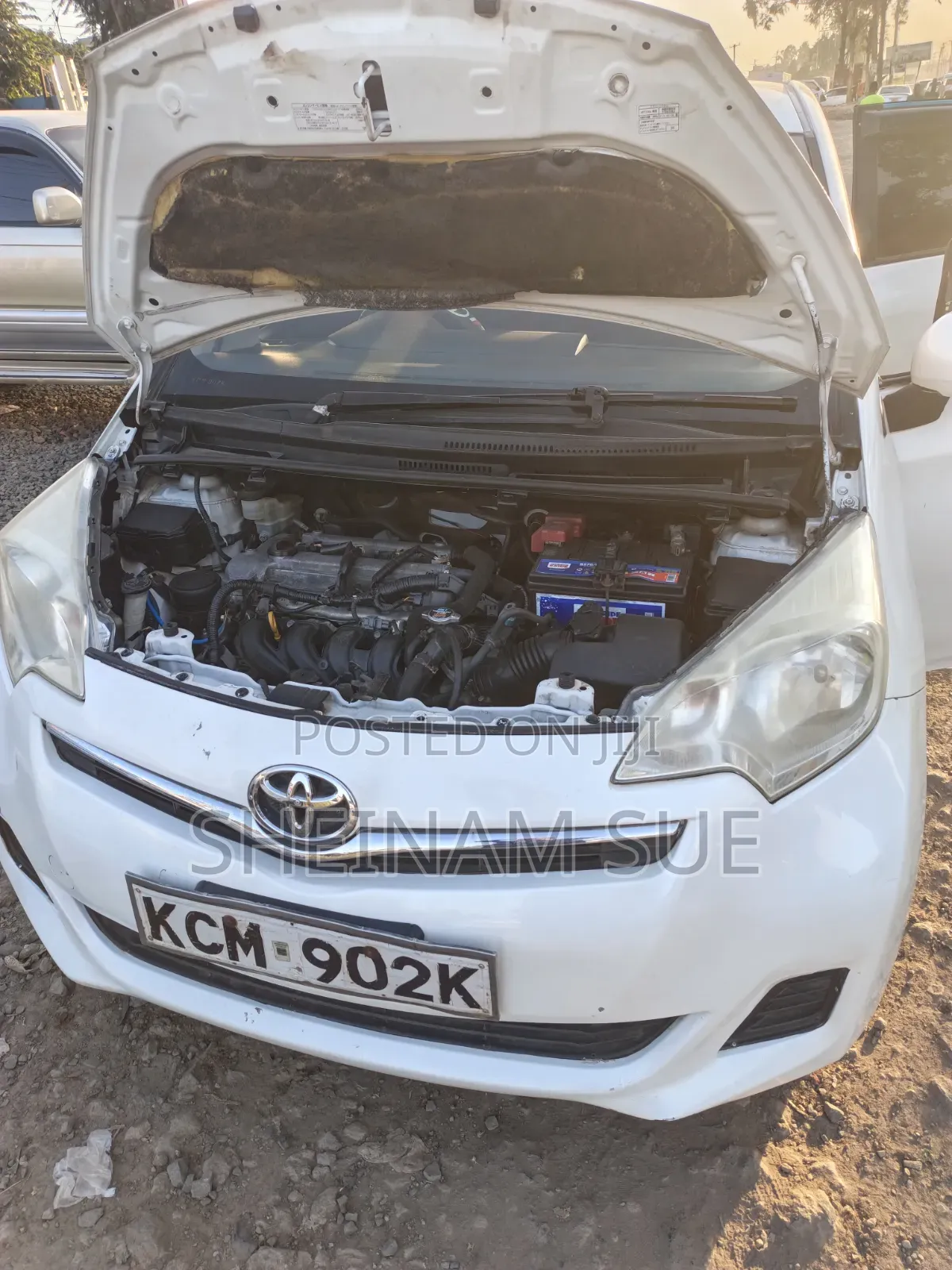 Toyota Ractis 2010 White