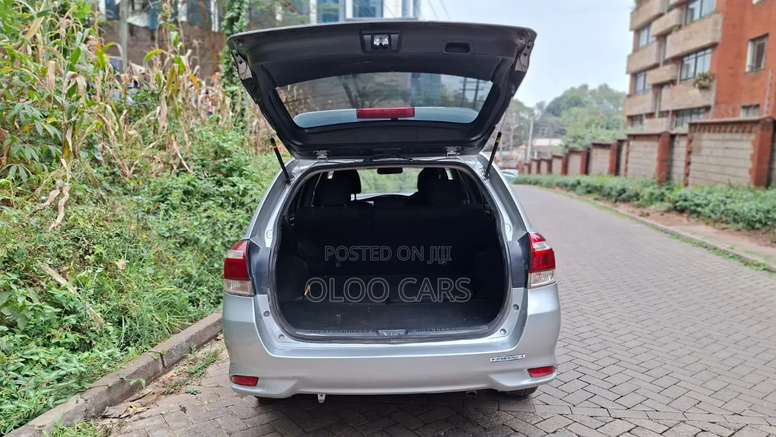 Toyota Corolla Fielder 2016 Silver