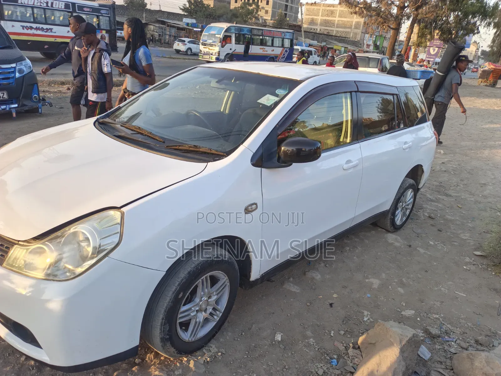Nissan Advan 2011 White