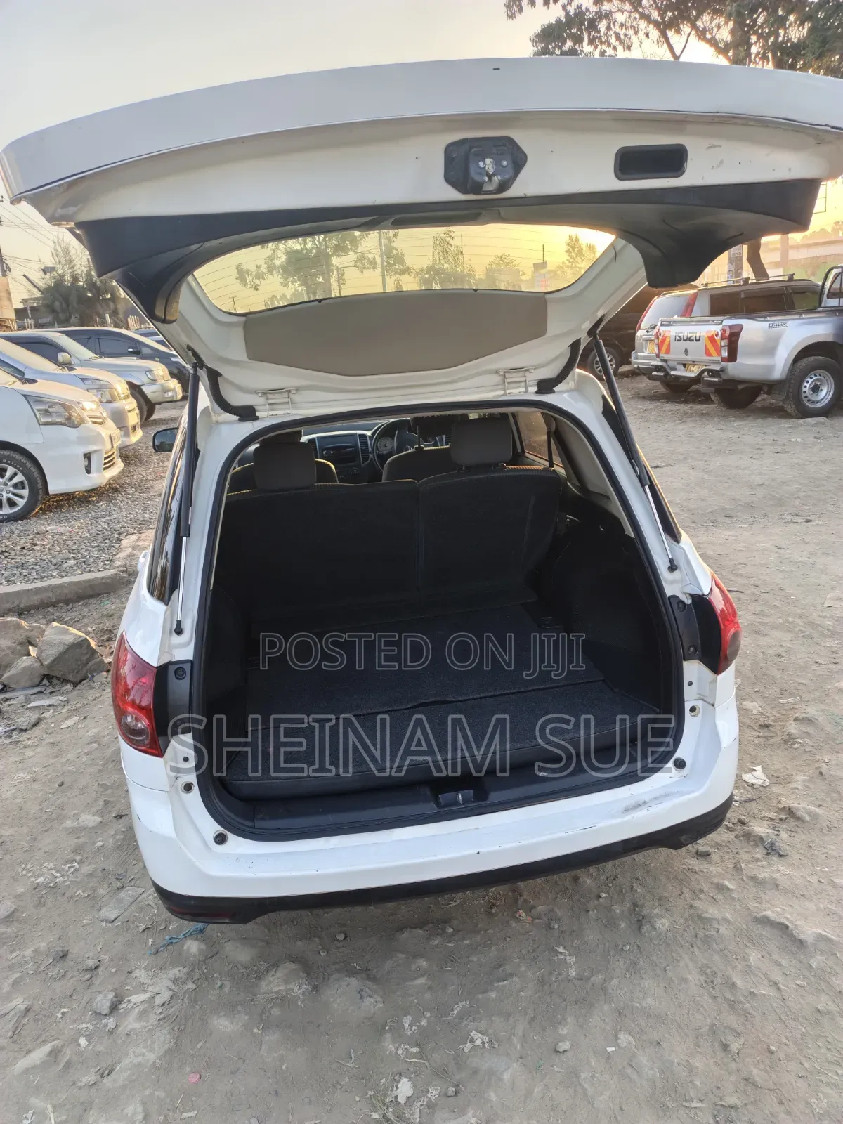 Nissan Advan 2011 White