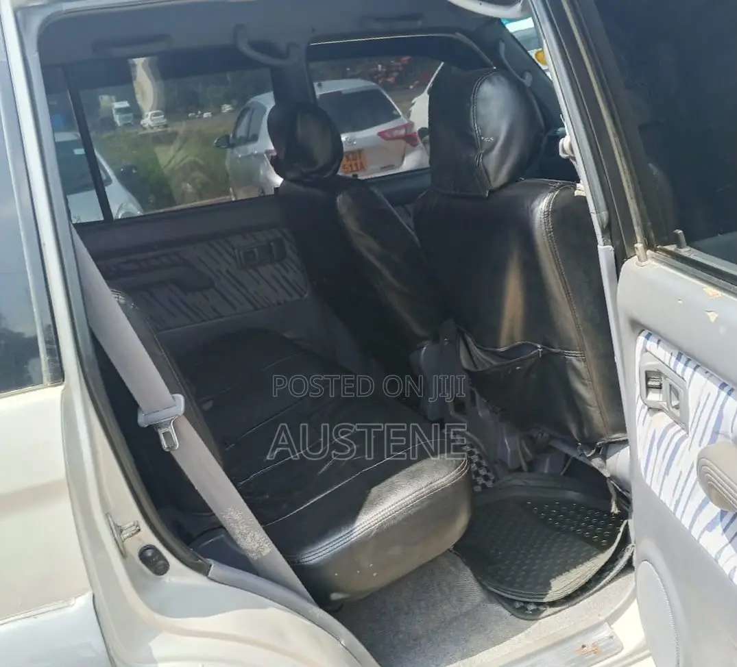 Toyota Land Cruiser Prado 2003 Beige