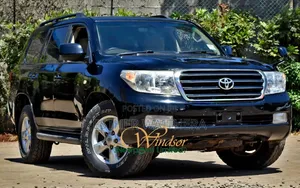 Toyota Land Cruiser 2010 Black