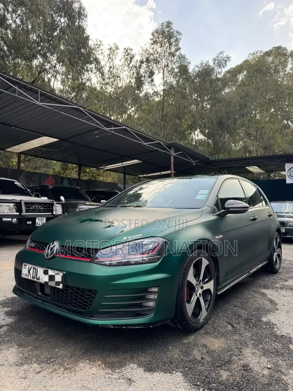Volkswagen Golf 2016 Green