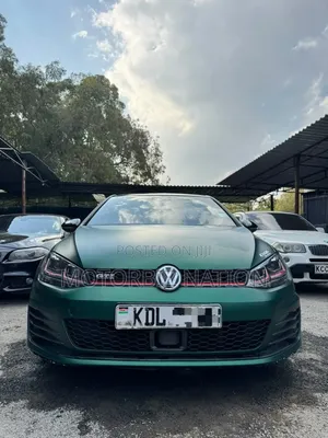 Volkswagen Golf 2016 Green