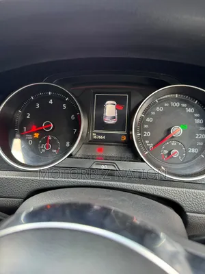 Volkswagen Golf 2016 Green