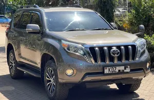 Toyota Land Cruiser Prado 2016 Brown