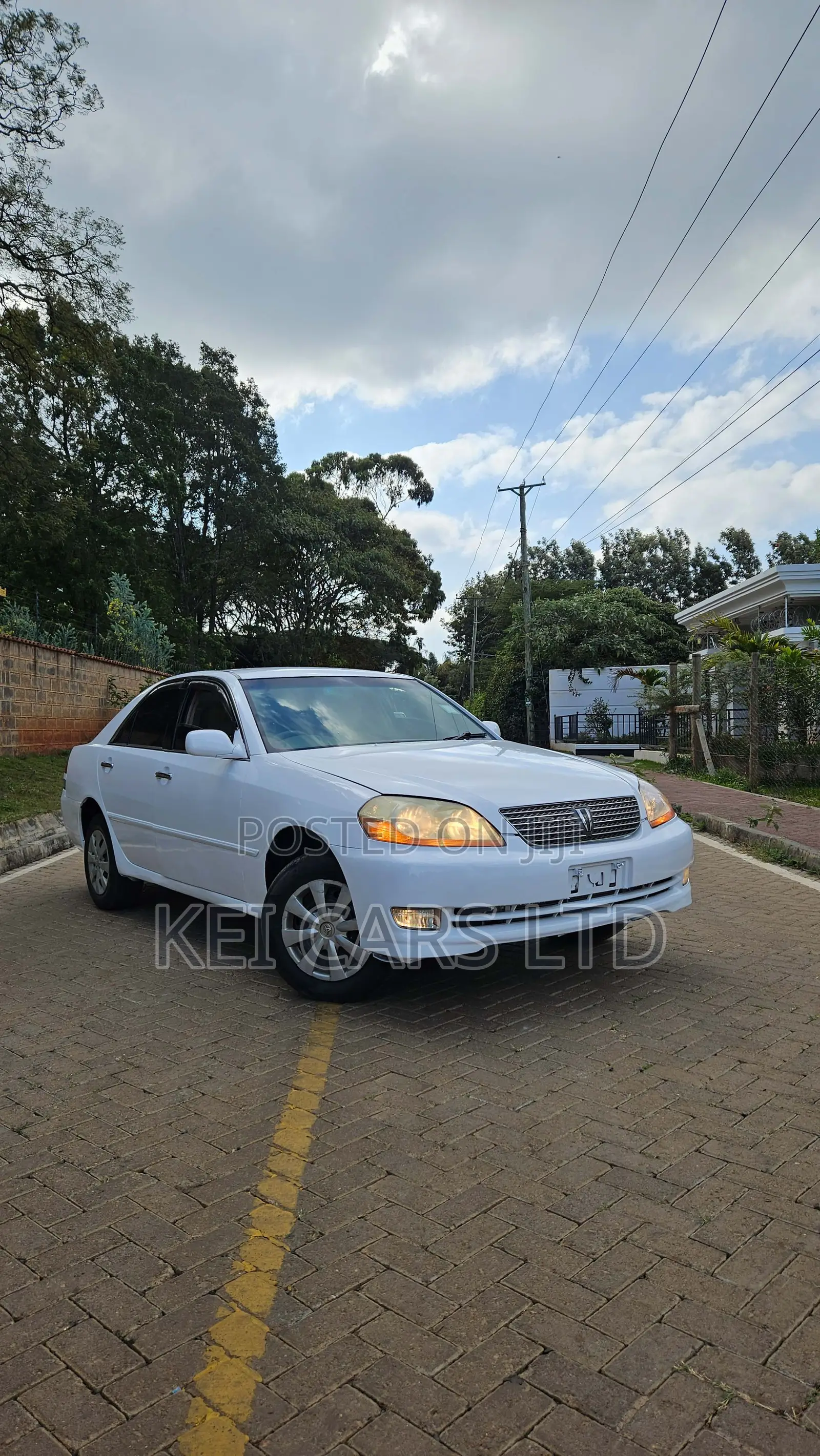 Toyota Mark II 2.0 RWD 2004 White