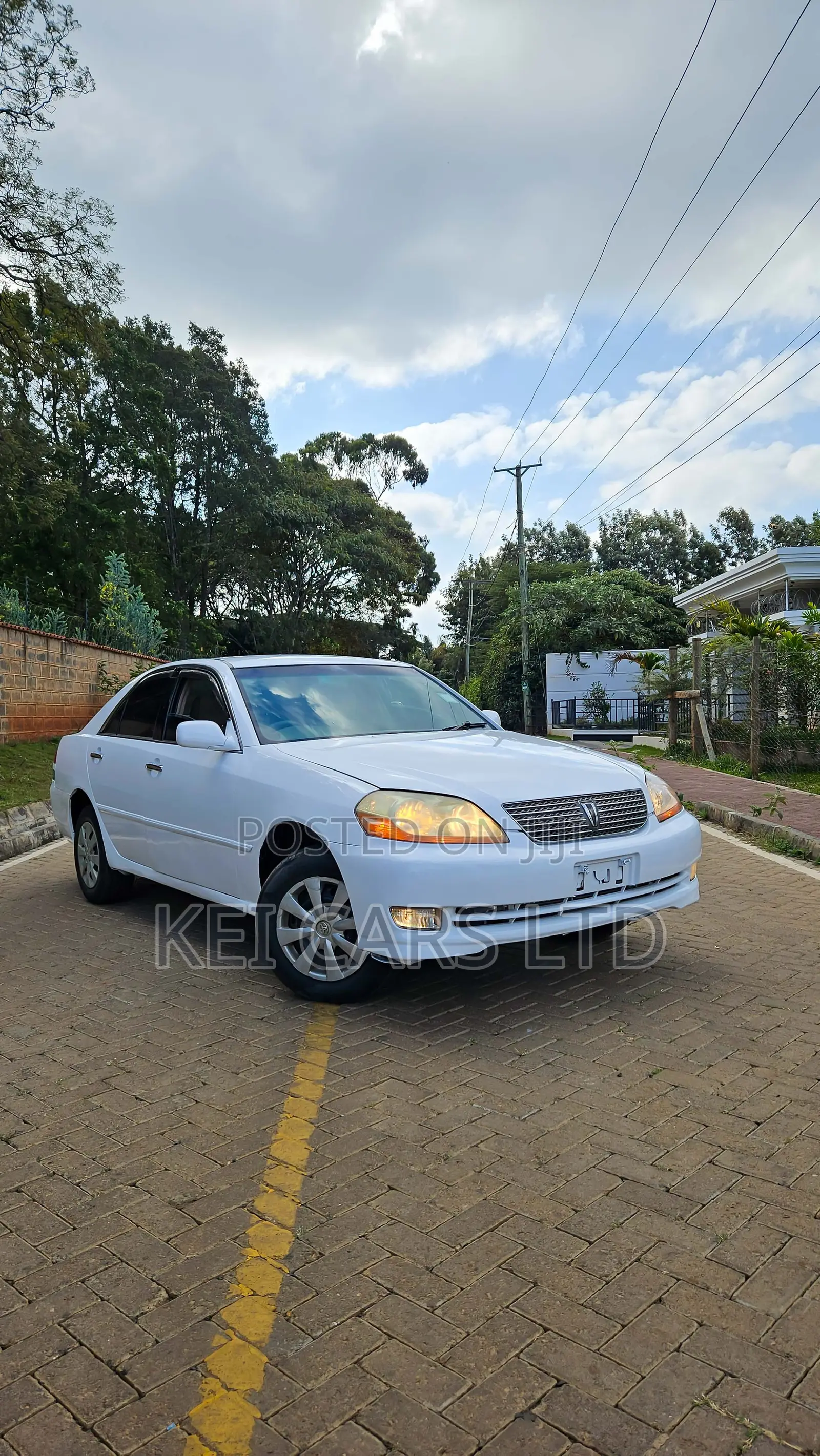 Toyota Mark II 2.0 RWD 2004 White
