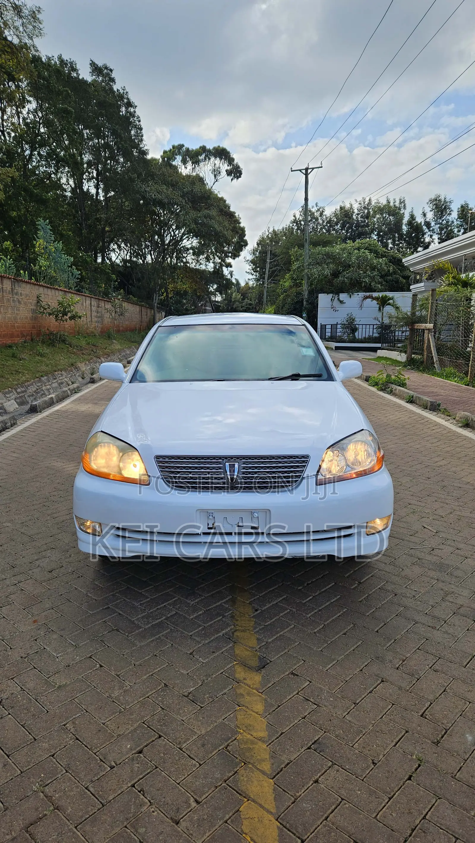 Toyota Mark II 2.0 RWD 2004 White