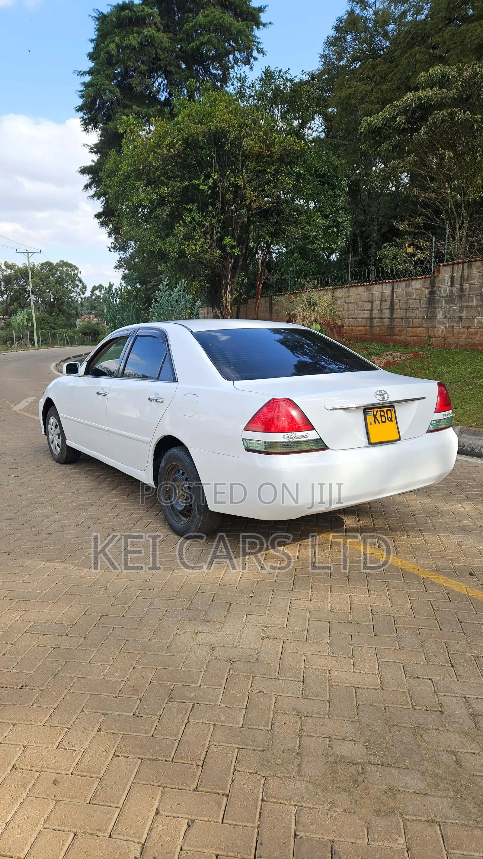 Toyota Mark II 2.0 RWD 2004 White