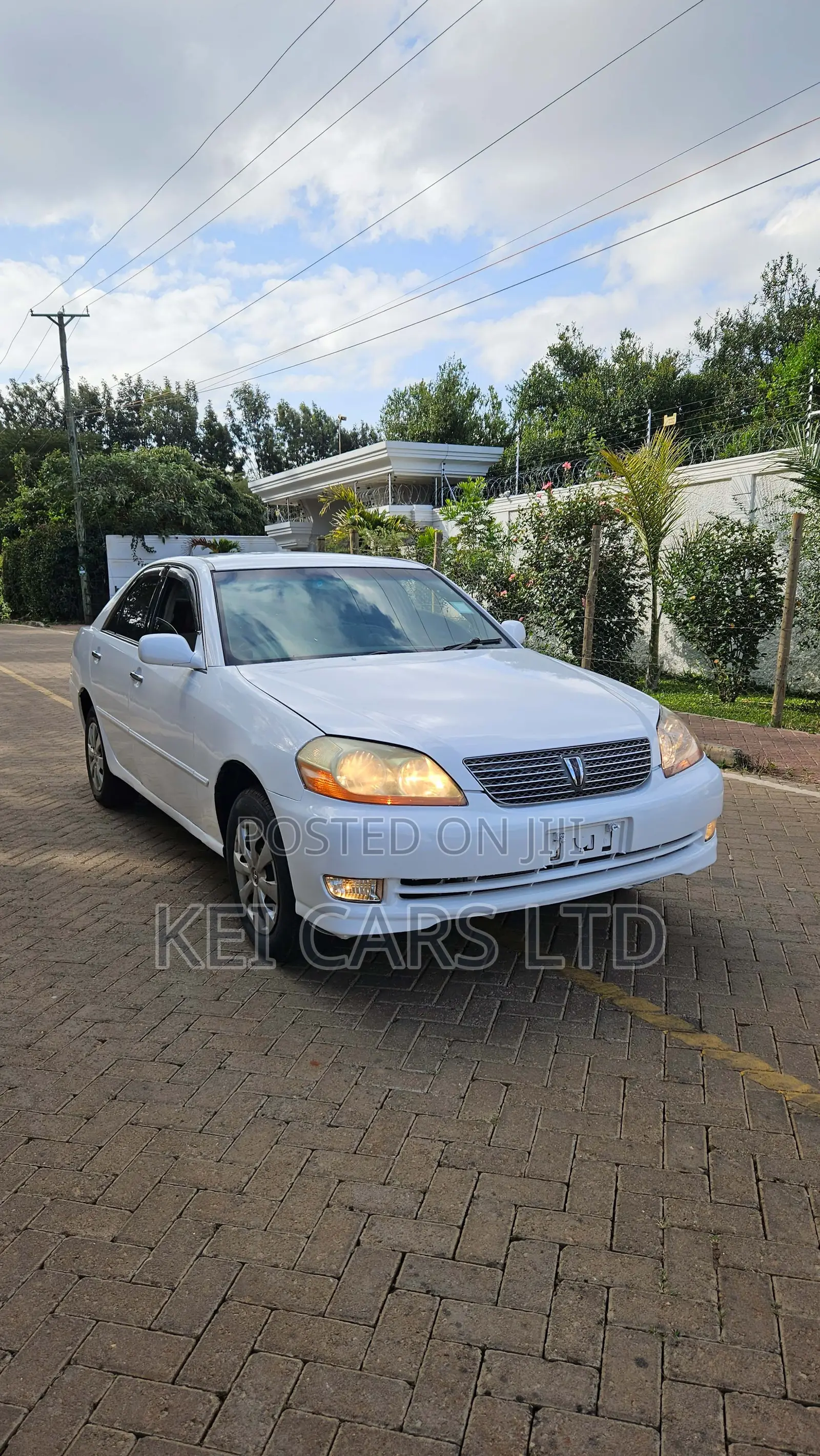Toyota Mark II 2.0 RWD 2004 White