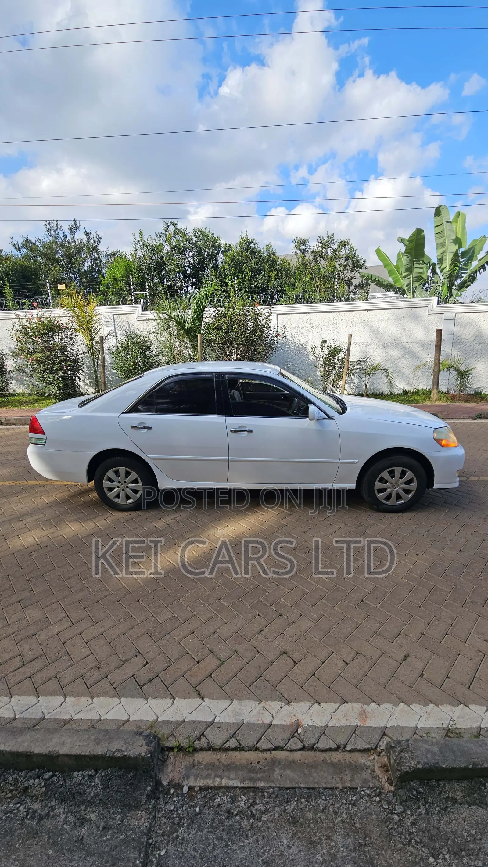 Toyota Mark II 2.0 RWD 2004 White