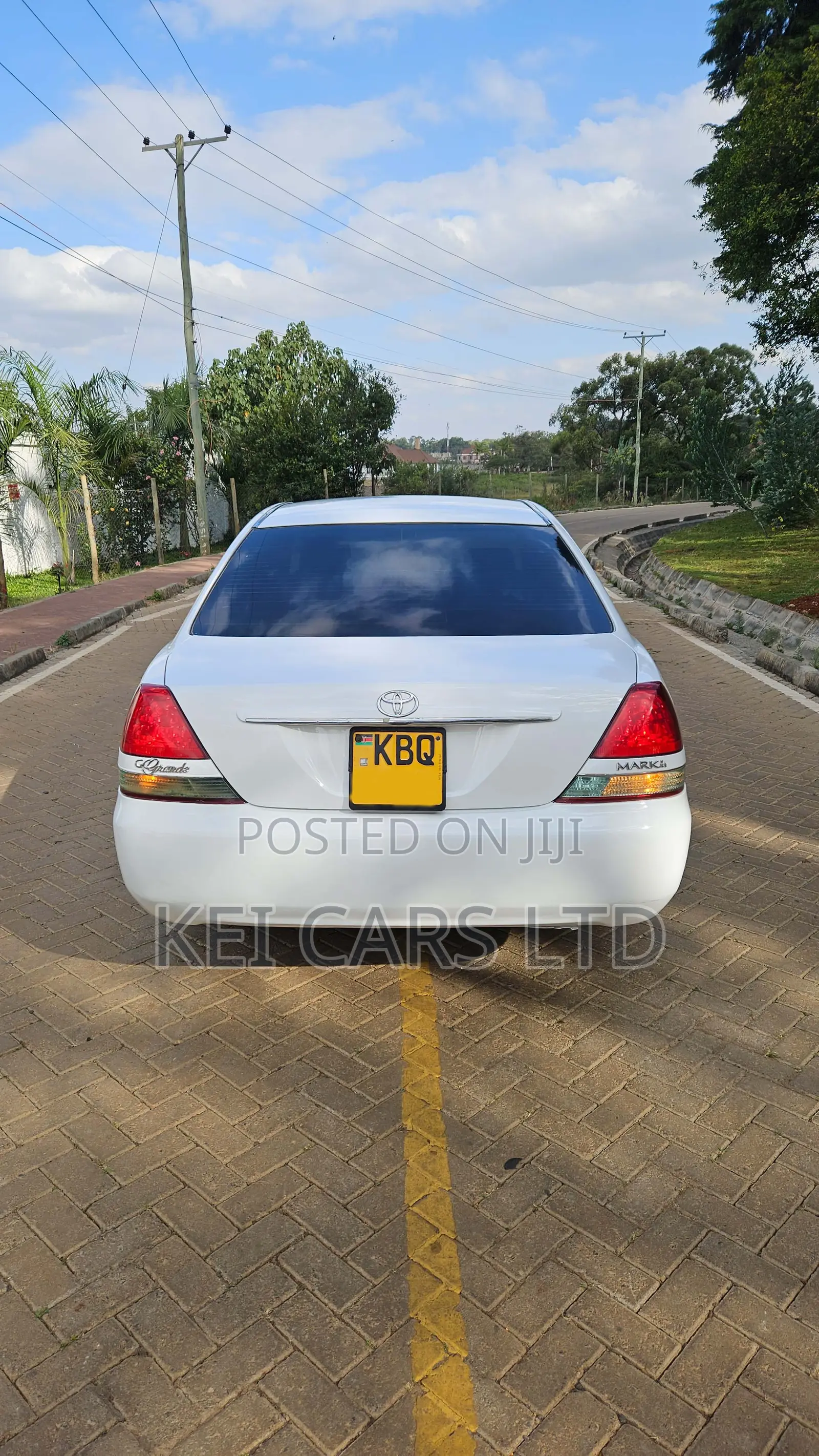 Toyota Mark II 2.0 RWD 2004 White