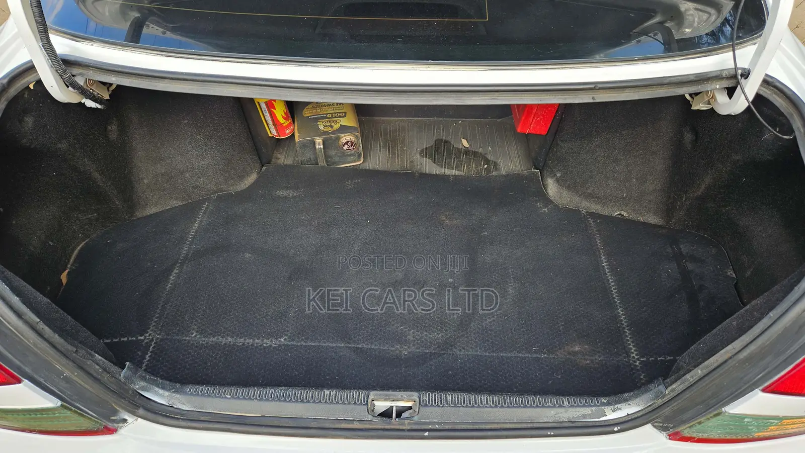 Toyota Mark II 2.0 RWD 2004 White