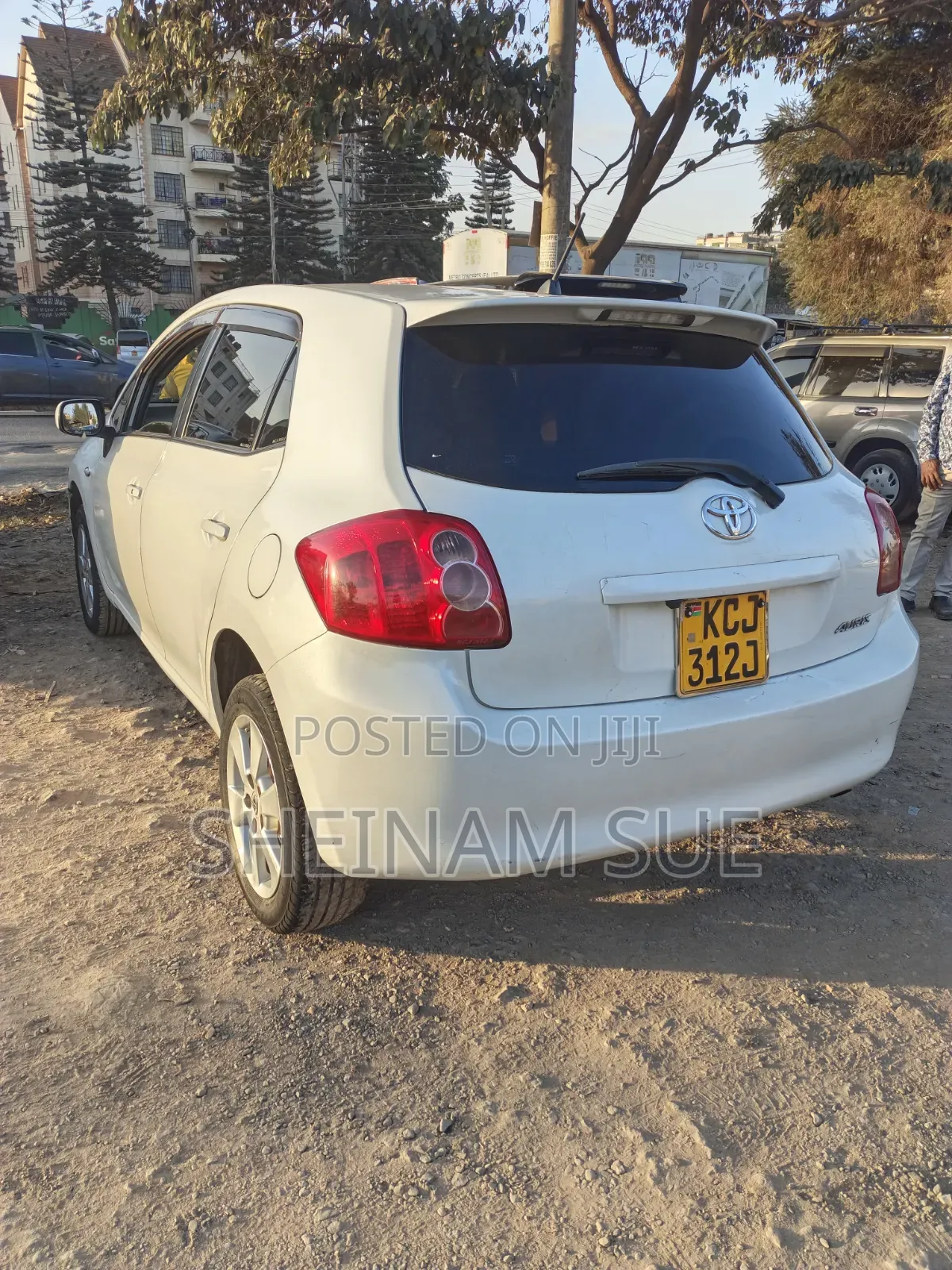 Toyota Auris 2010 White