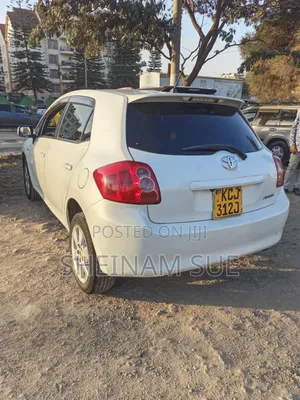 Toyota Auris 2010 White