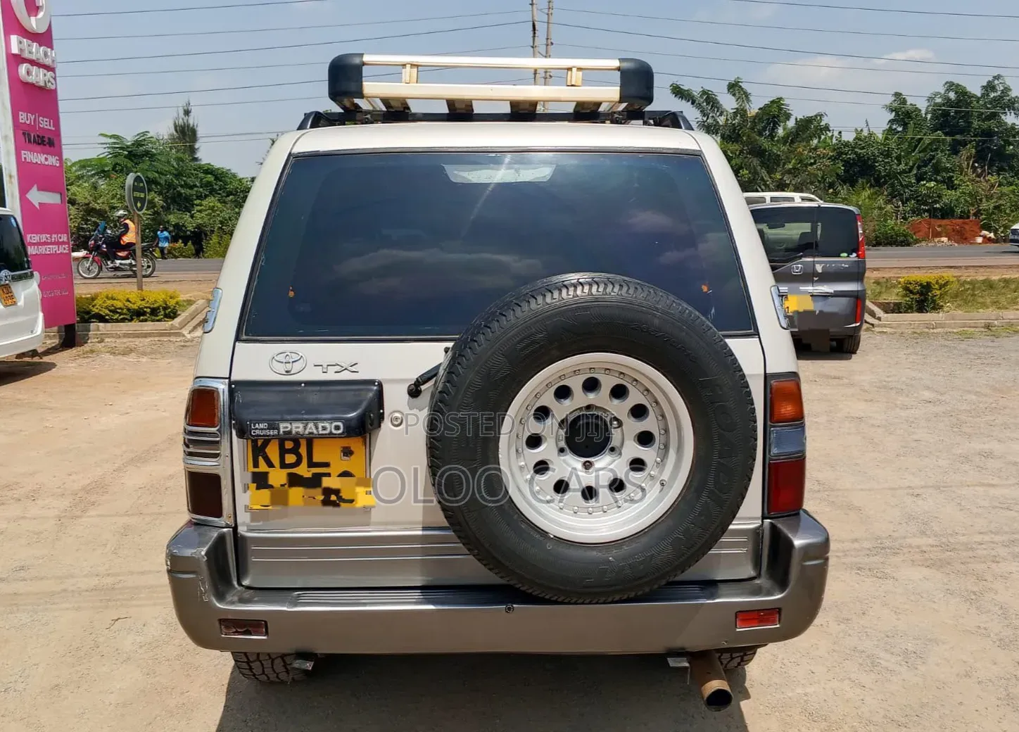 Toyota Land Cruiser 2003 Off white