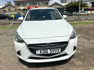 Mazda Demio 2017 White