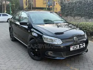 Volkswagen Polo 2010 Black