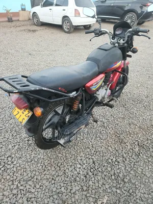 Bajaj Boxer 150 UG 2022 Red
