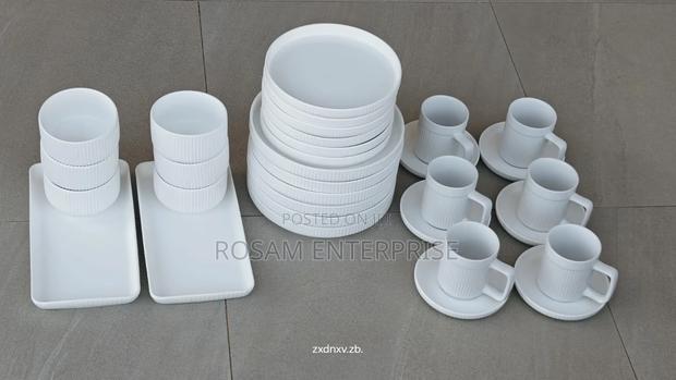 32pcs White Matte Stoneware Elegant European Porcelain Dinner Set