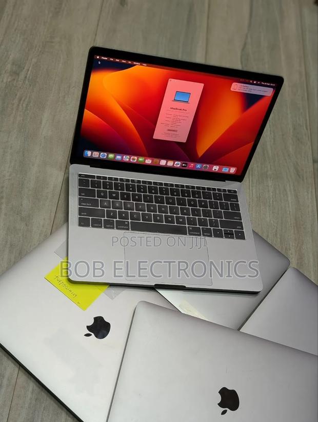 Laptop Apple MacBook Pro 2017 8GB Intel Core i5 SSD 256GB - main view
