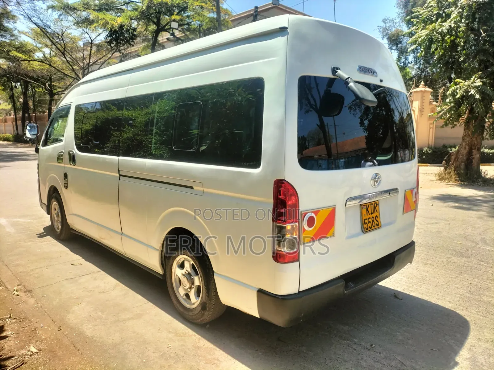 Toyota HiAce 2019 White