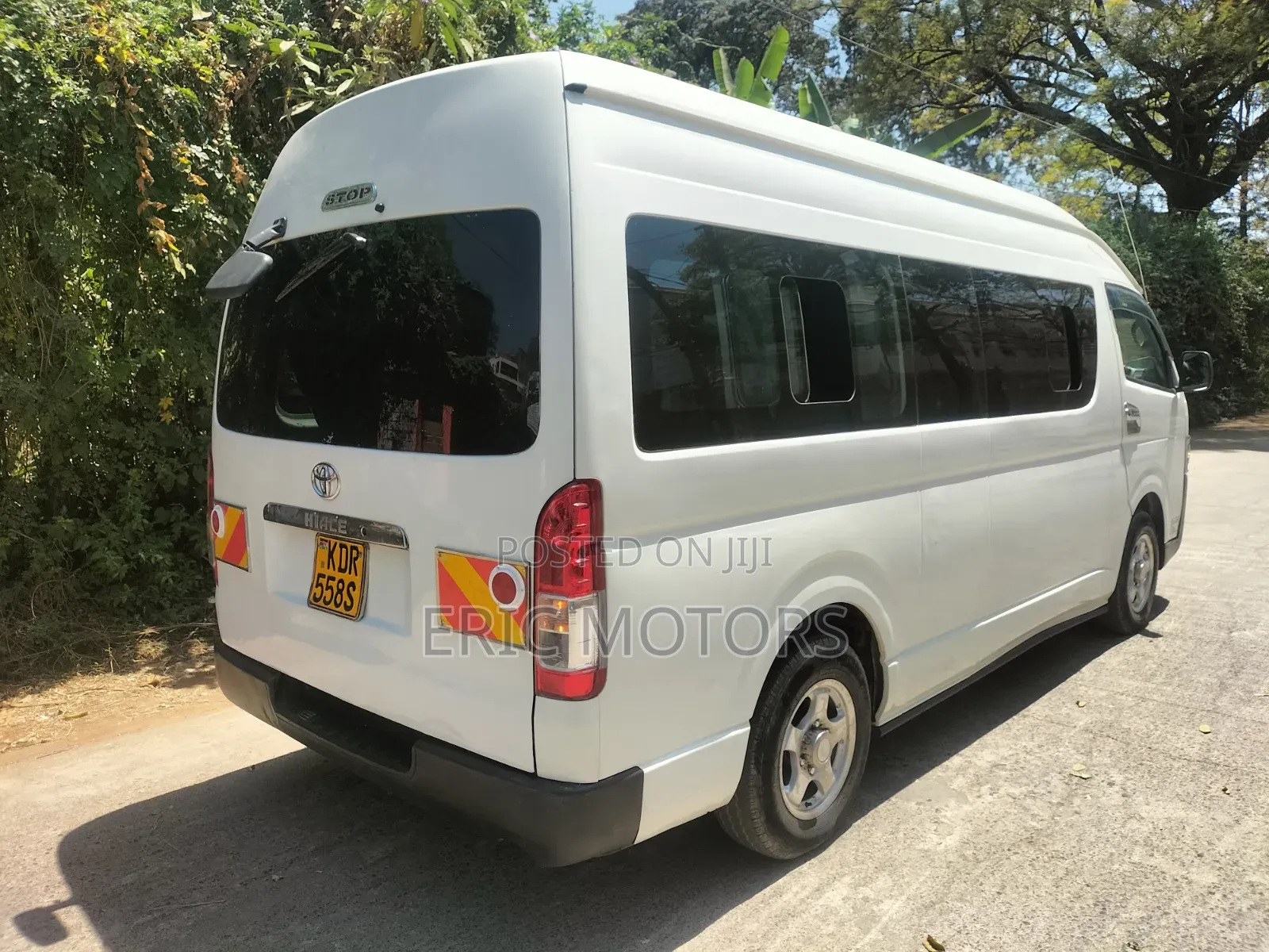 Toyota HiAce 2019 White