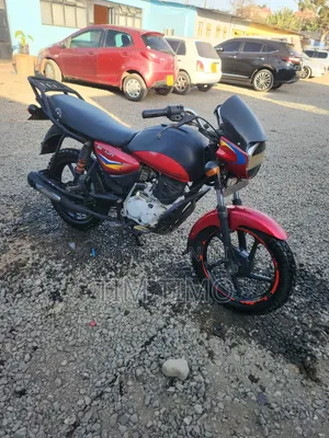 Bajaj Boxer 150 UG 2024 Red