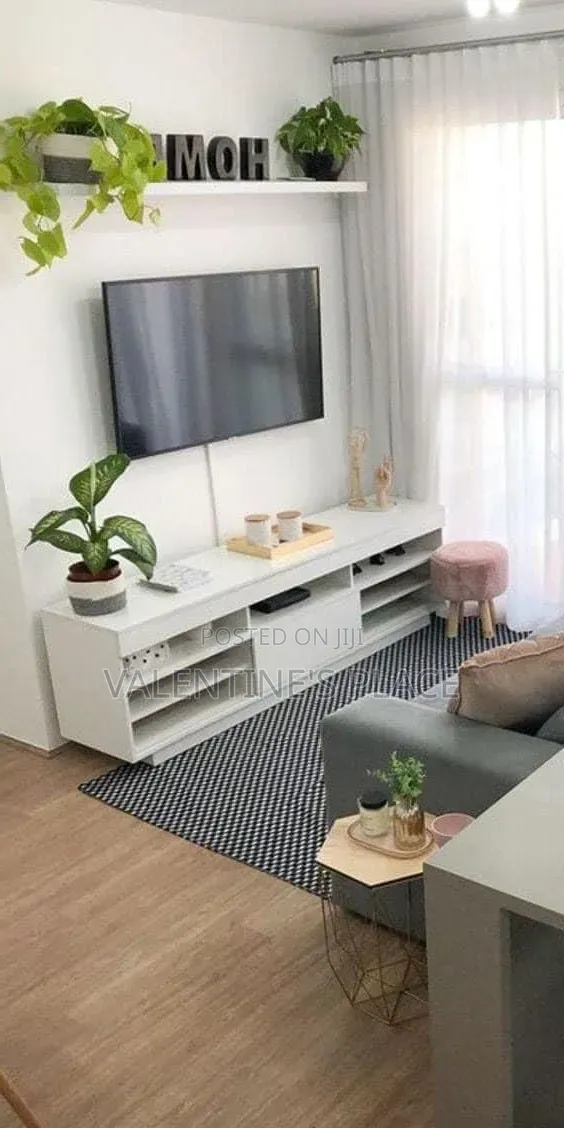 Premium High-Gloss Entertainment Console. 5ft