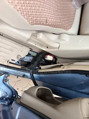 Toyota Sienta 2012 Blue