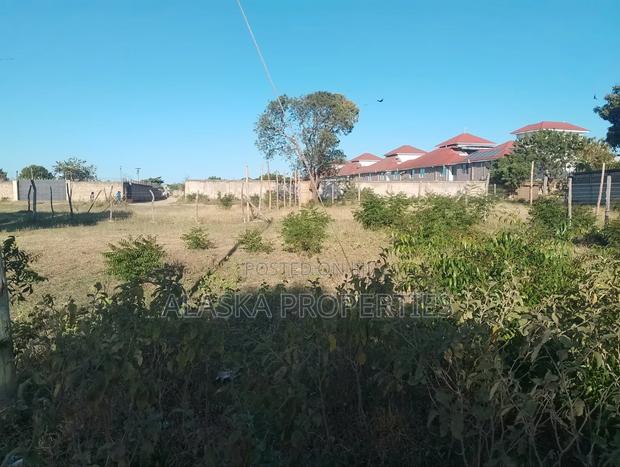 40by80 Prime Residential Plot 4 Sale in Utange - thumbnail 2