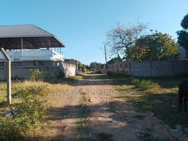 40by80 Prime Residential Plot 4 Sale in Utange - thumbnail 6