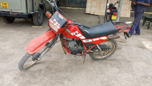 Yamaha DT175 2005 Red
