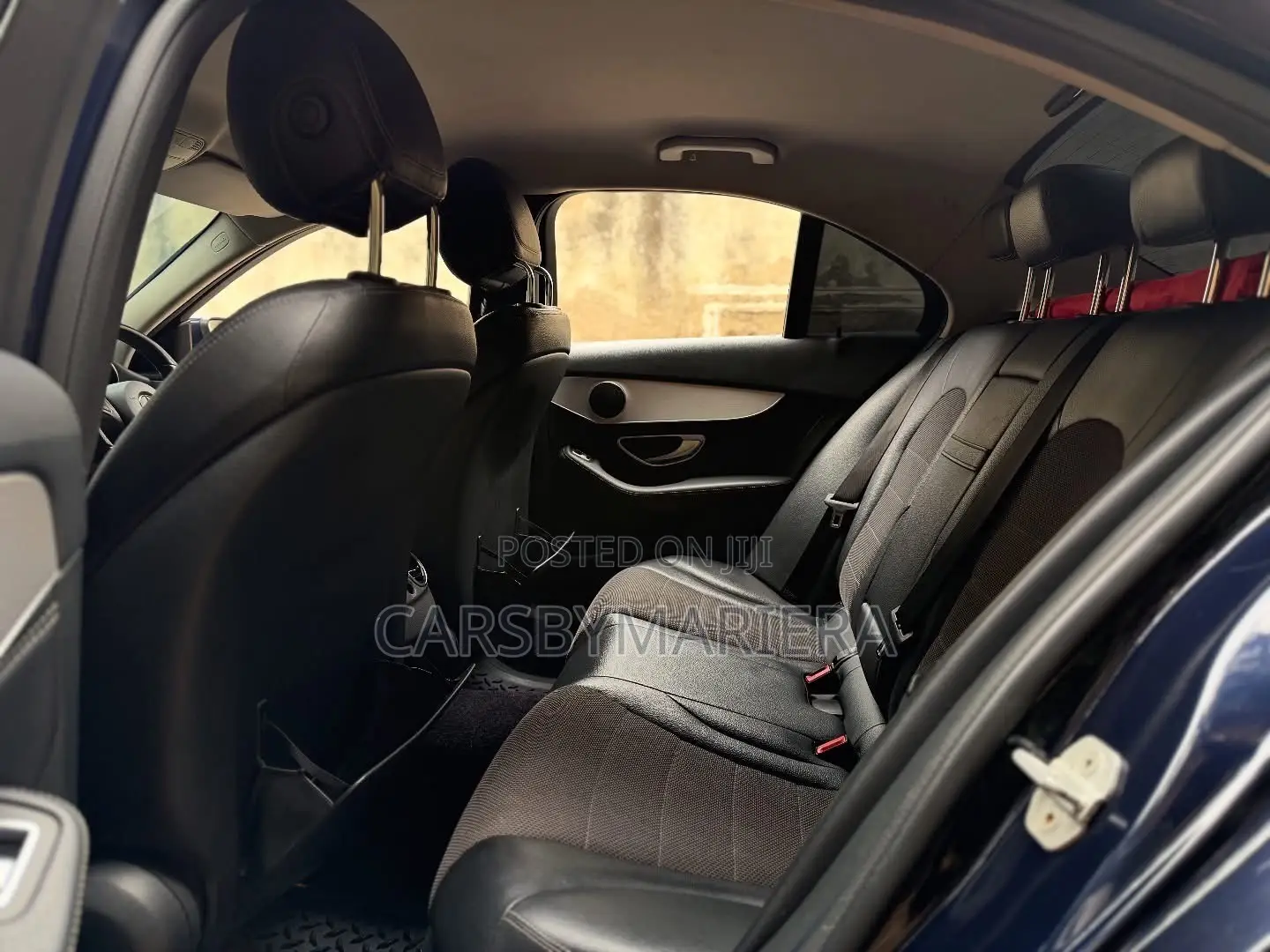 Mercedes-Benz C180 2015 Blue