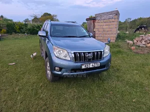 Toyota Land Cruiser Prado 2012 Blue