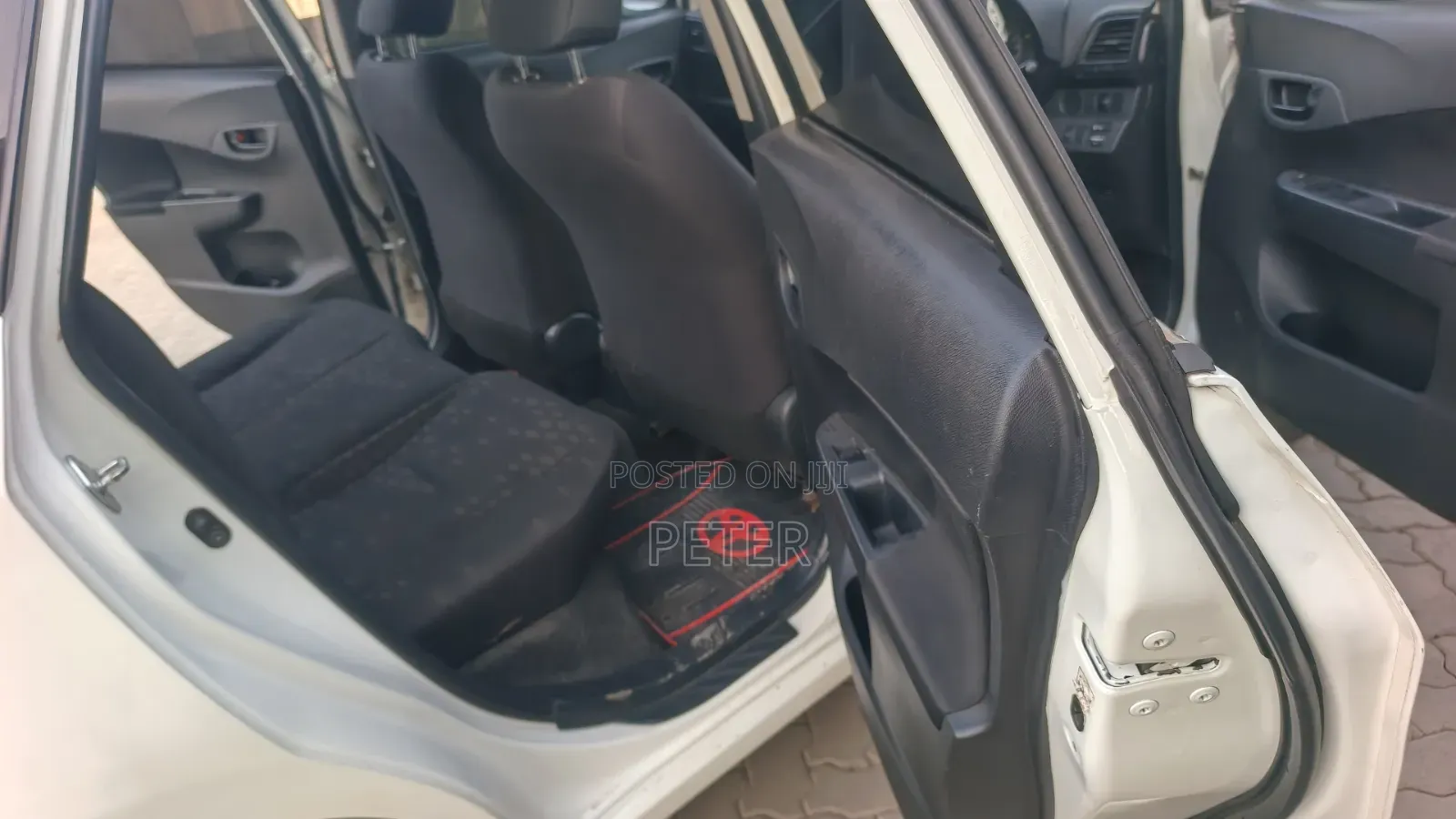 Toyota Ractis 2010 Pearl