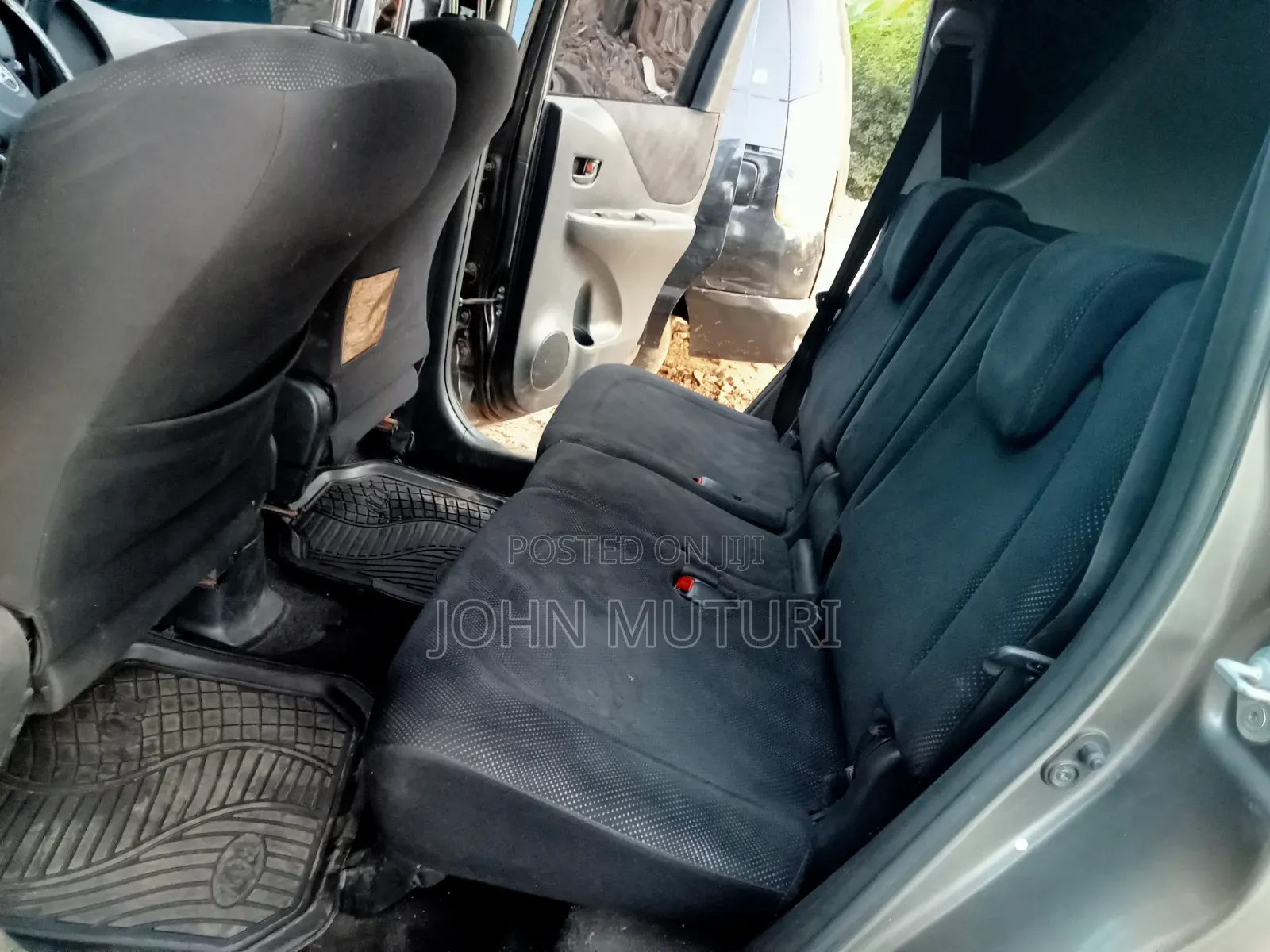 Toyota Ractis 2008 Gray