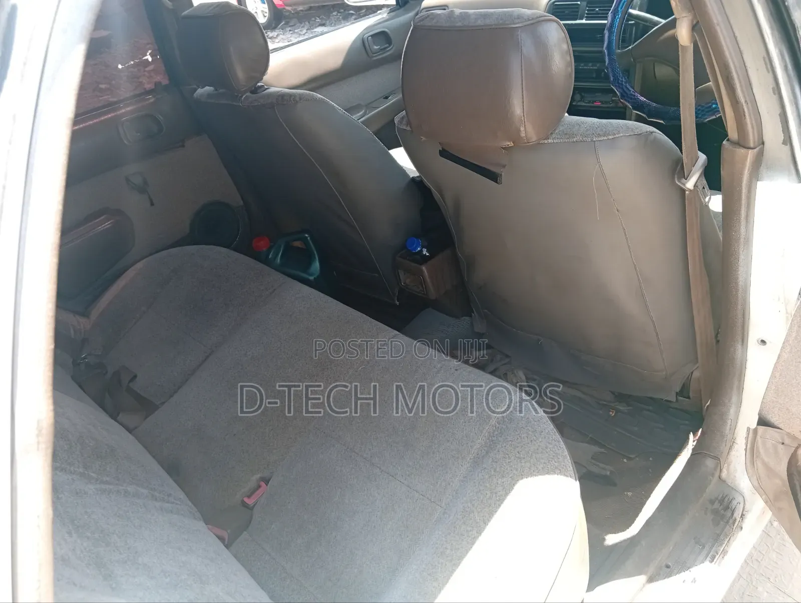 Toyota Corolla 2001 White
