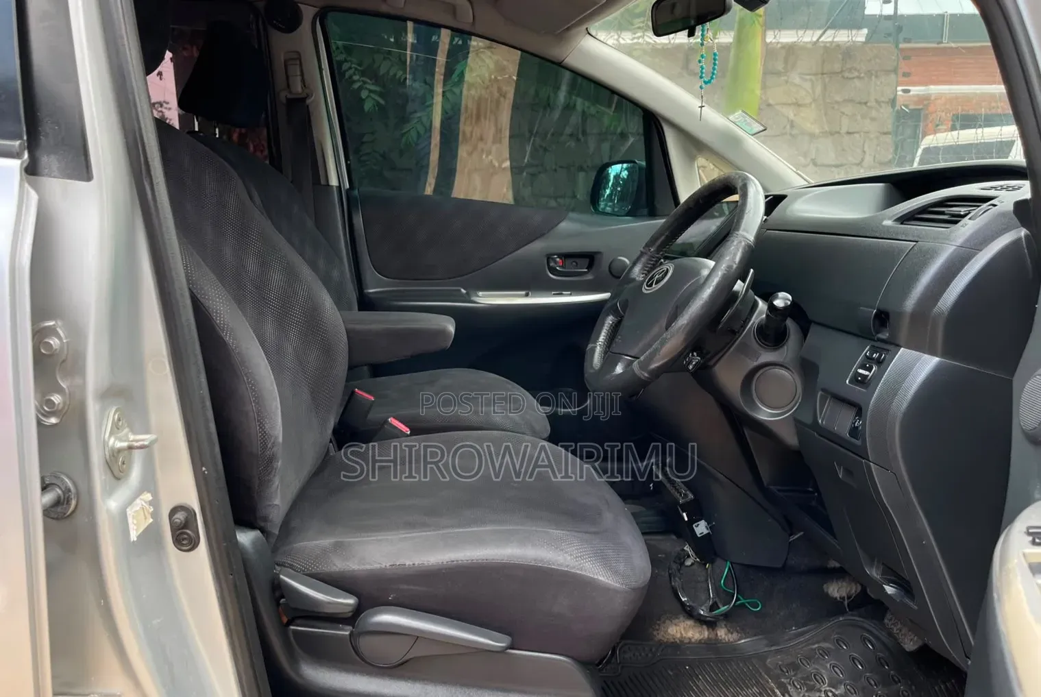 Toyota Ractis 2006 Silver