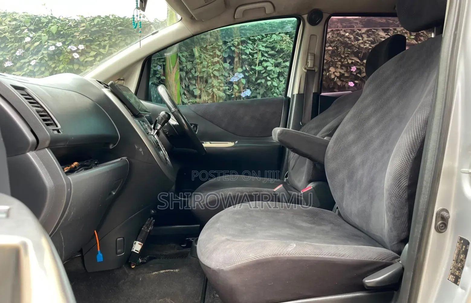 Toyota Ractis 2006 Silver