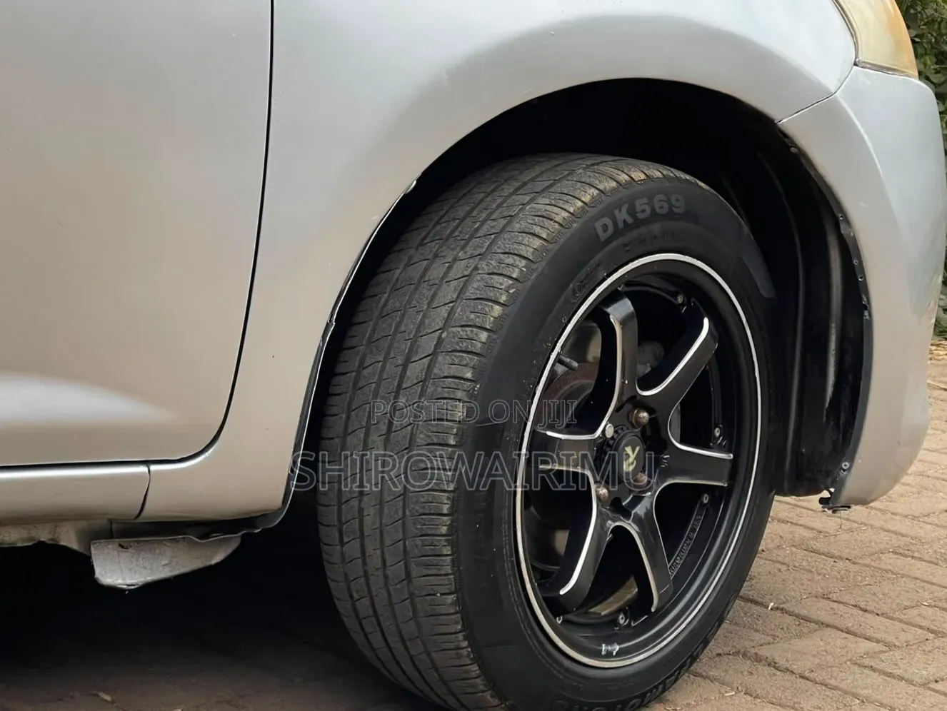 Toyota Ractis 2006 Silver